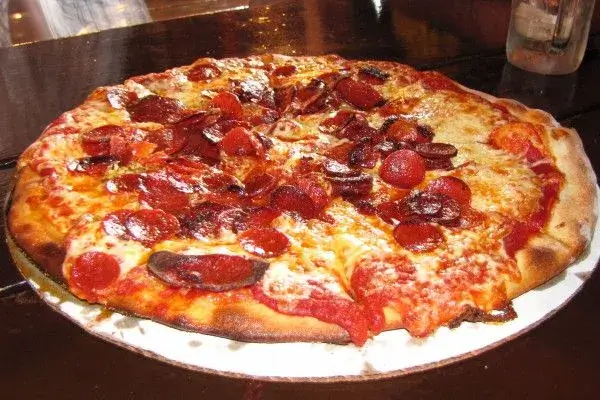 The Carnivoro Pizza