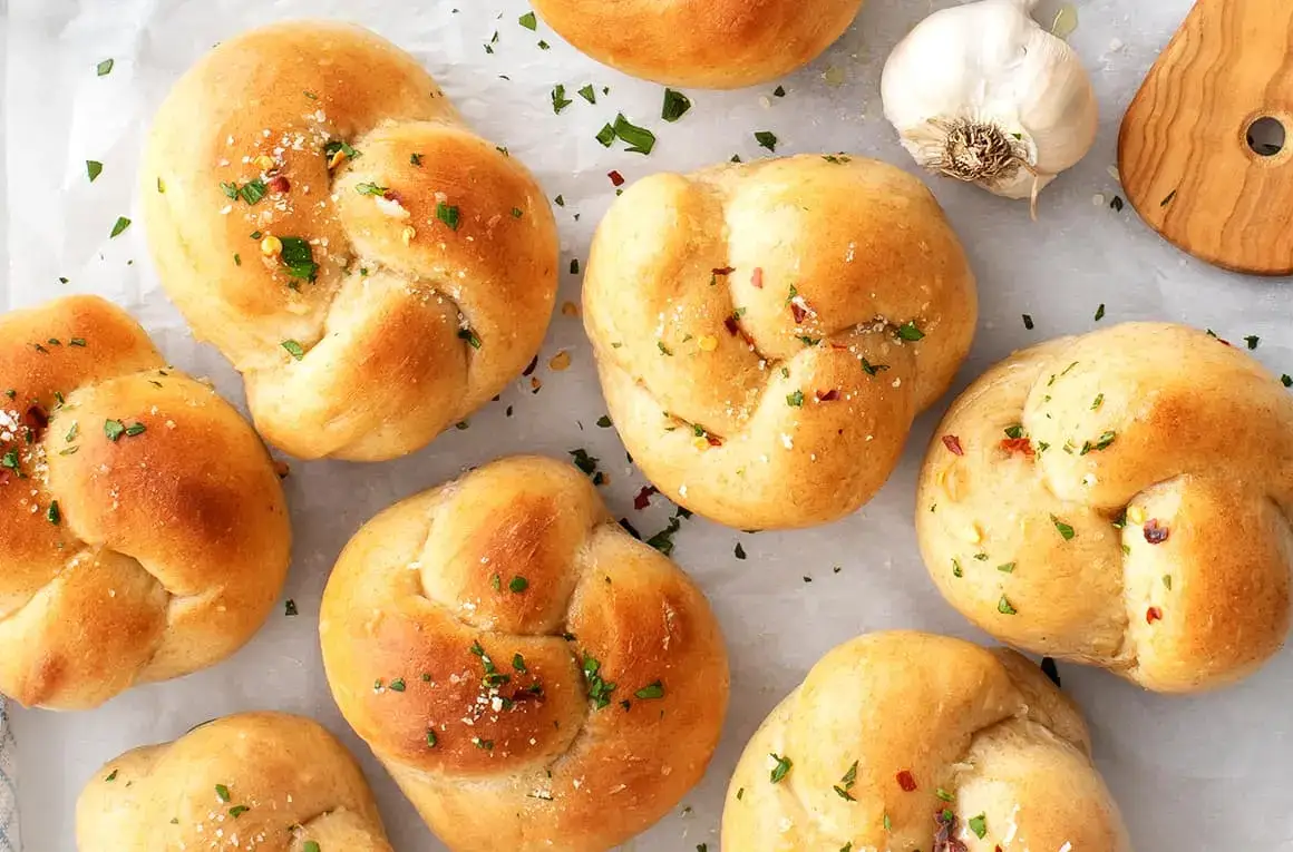 Garlic Bread Knots