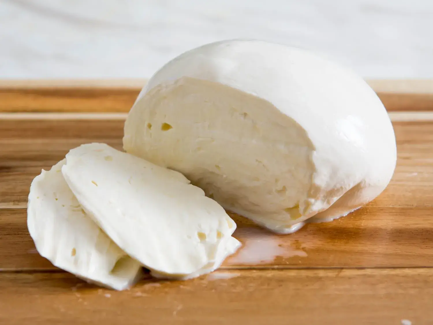 Artisan mozzarella cheese